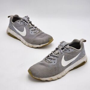 Nike Air Max Motion LW Running Trainers Sneakers Gray Size 7.5M 9.5W